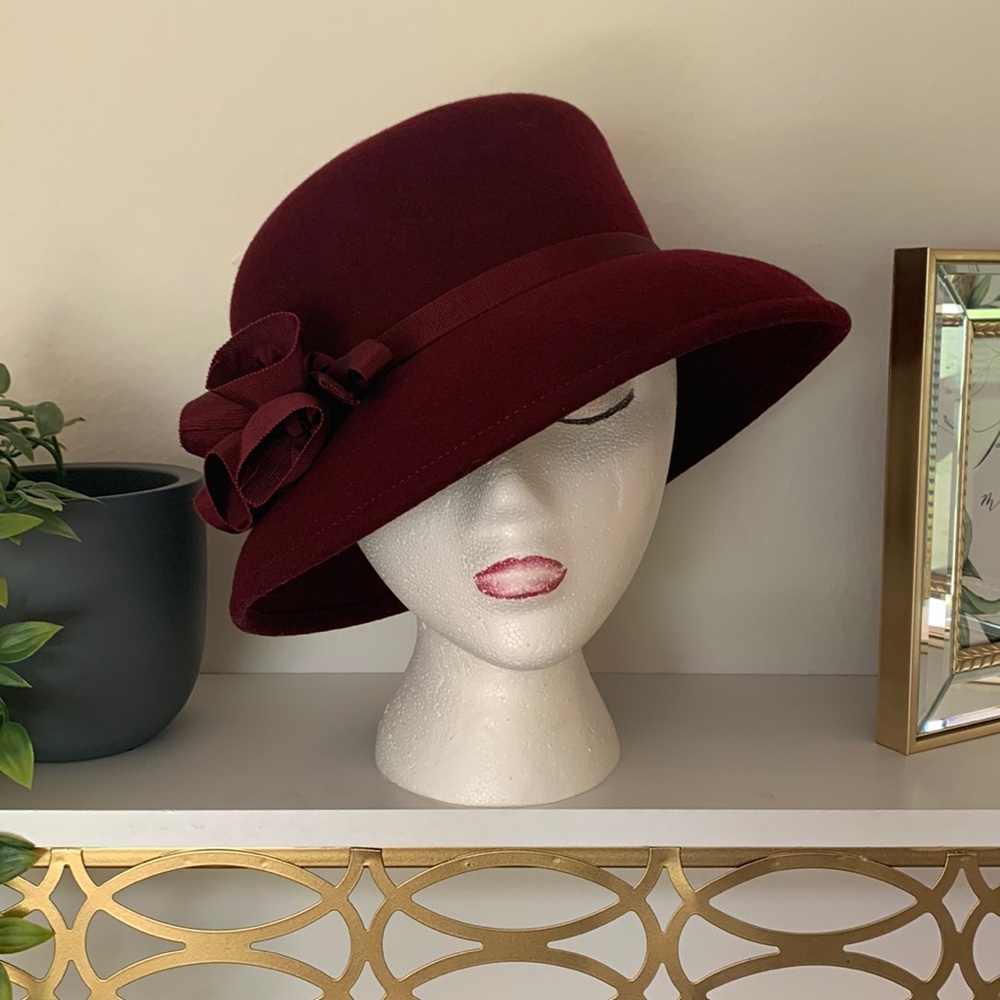 Burgundy/ wine wool hat size 8